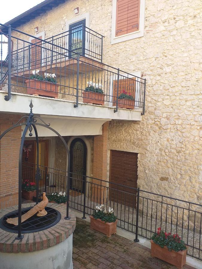 Casale Dei Priori Bed & Breakfast Rocca Massima Luaran gambar