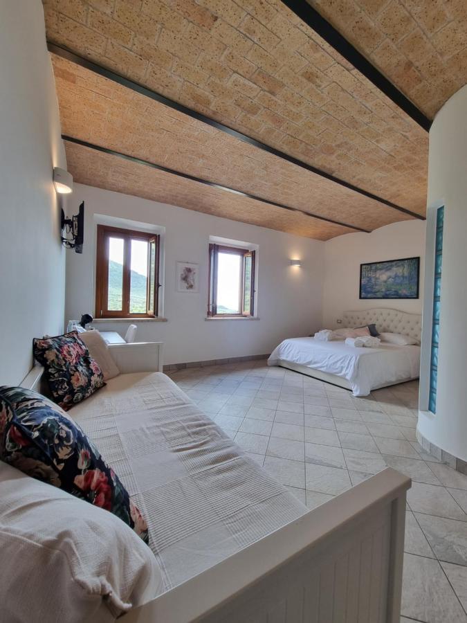Casale Dei Priori Bed & Breakfast Rocca Massima Luaran gambar